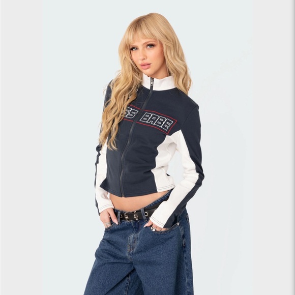 Edikted Boss Babe Zip Up Sweatshirt - Picture 2 of 4